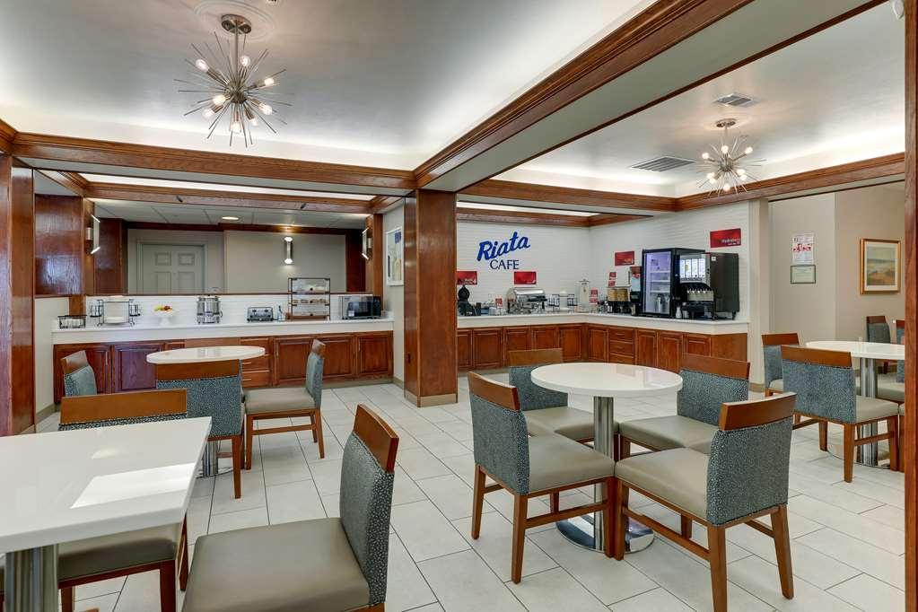 Best Western Plus Riata Hotel Brownwood Exterior photo